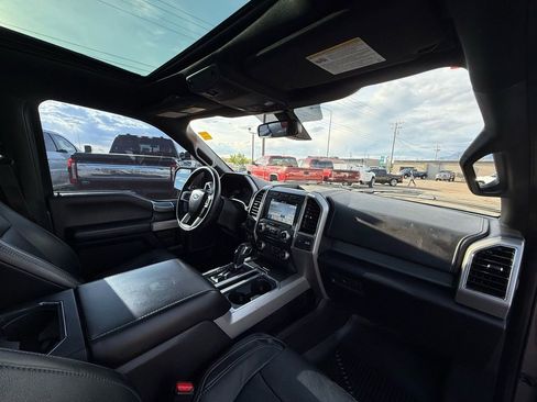 Used 2017 Ford F150 Lariat w/ Equipment Group 502A Luxury AWD/4WD image 28