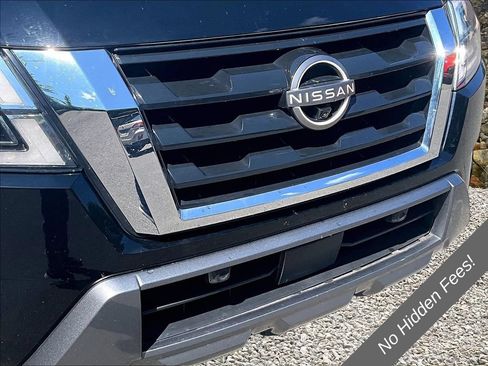 Used 2021 Nissan Armada Platinum w/ Captain's Chairs Package RWD image 26