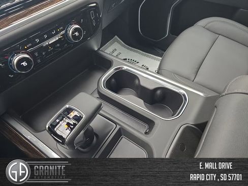New 2026 GMC Sierra 1500 Elevation w/ Elevation Premium Package AWD/4WD image 23