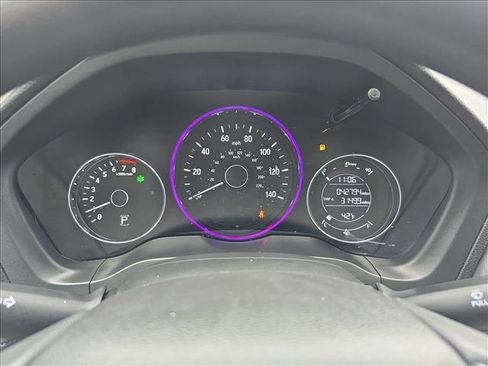 Used 2018 Honda HR-V LX image 19
