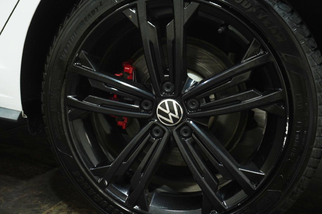 Used 2022 Volkswagen Jetta GLI Autobahn FWD image 9