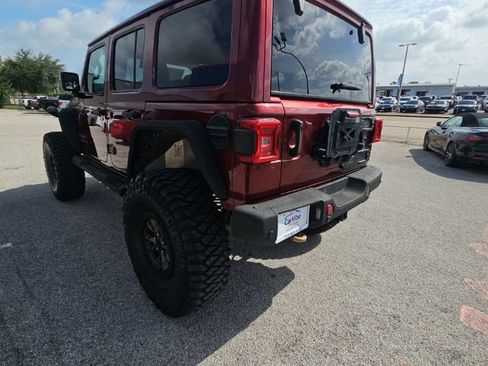 Used 2021 Jeep Wrangler Unlimited Rubicon w/ Dual Top Group AWD/4WD image 5