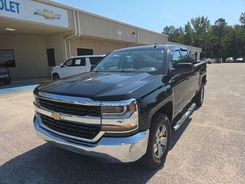 Used 2018 Chevrolet Silverado 1500 LT RWD image 4