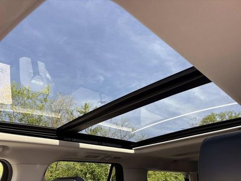 Certified 2025 Ford Expedition Max Platinum image 28