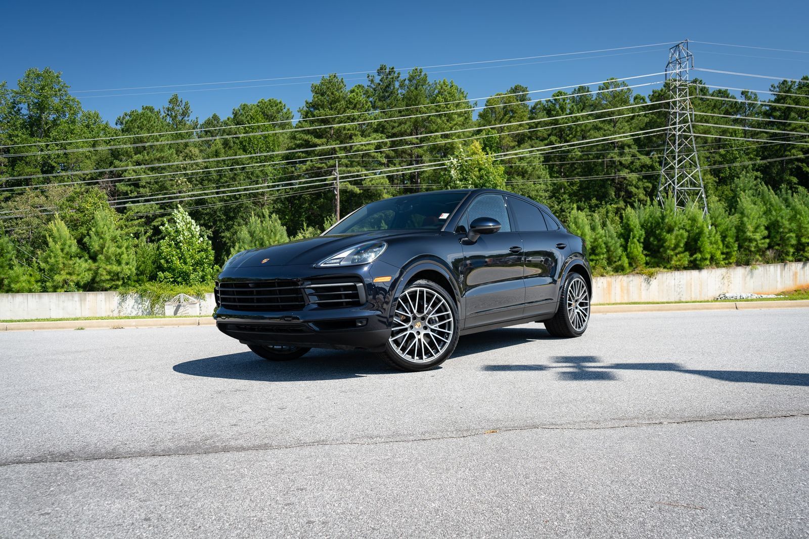 Used 2023 Porsche Cayenne Platinum Edition AWD/4WD image 1