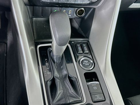 Used 2024 Mitsubishi Eclipse Cross SE image 25