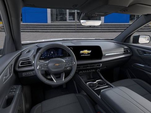 New 2026 Chevrolet Traverse LT w/ Driver Confidence Package AWD/4WD image 15