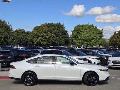 New 2025 Honda Accord SE