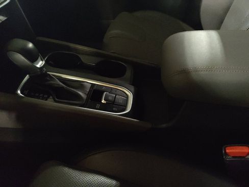 Used 2020 Hyundai Santa Fe Limited image 26