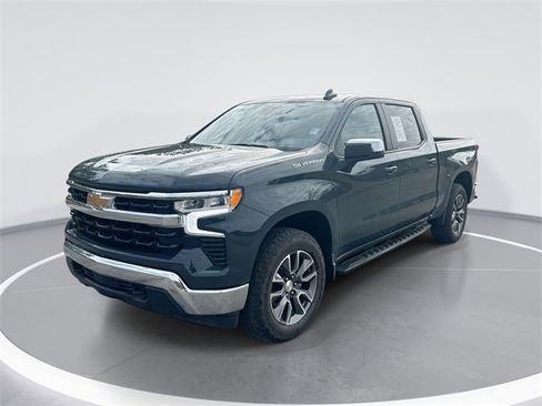 Used 2025 Chevrolet Silverado 1500 LT image 1