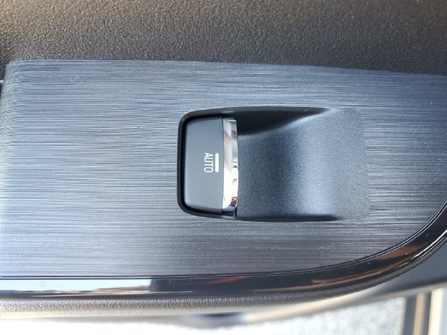 New 2026 Subaru Outback Touring AWD/4WD image 21