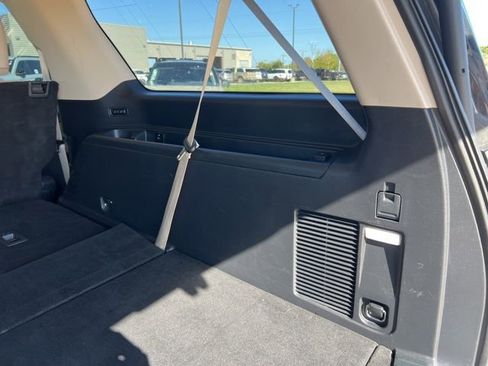 Used 2023 Ford Expedition Max Limited image 23