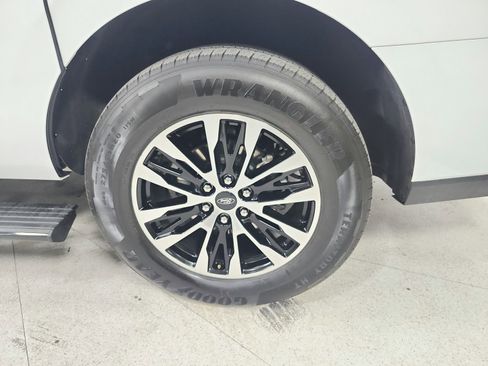 Used 2025 Ford Expedition Max Platinum image 48