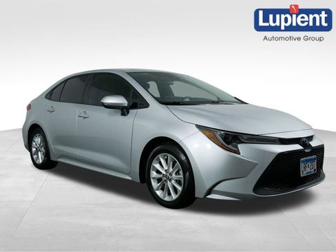 Used 2021 Toyota Corolla LE image 1