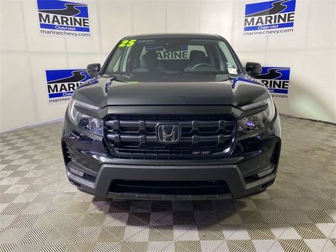 Used 2025 Honda Ridgeline Sport image 12