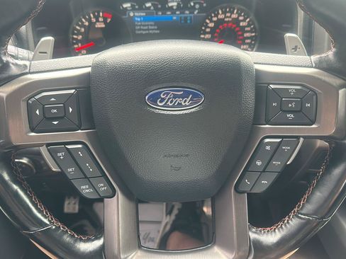 Used 2018 Ford F150 Raptor w/ Equipment Group 802A Luxury AWD/4WD image 24