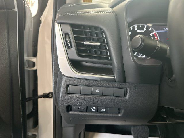 Used 2026 Nissan Rogue SV AWD/4WD image 21