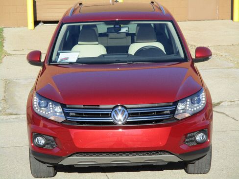 Used 2016 Volkswagen Tiguan SE AWD/4WD image 11