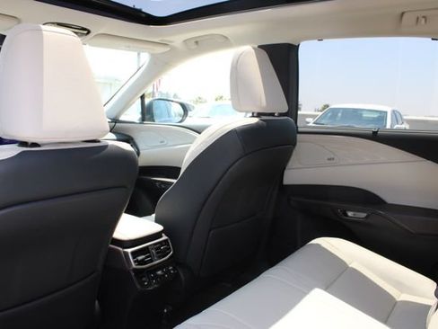 Certified 2025 Lexus RX 350 AWD/4WD image 9