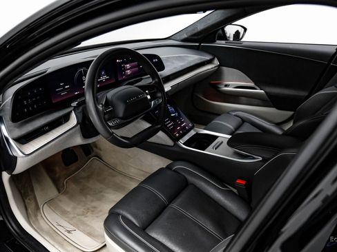 Used 2022 Lucid Air Dream Edition image 41