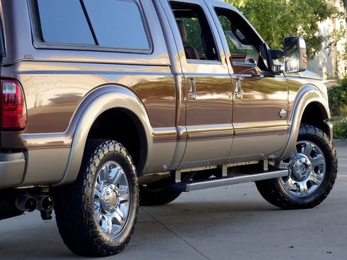 Used 2012 Ford F250 King Ranch w/ King Ranch w/Chrome Pkg image 34