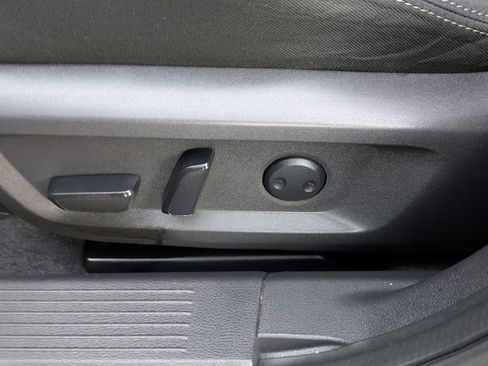 Used 2022 Nissan Rogue SV image 20