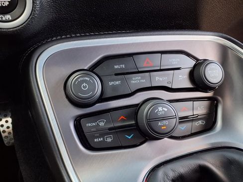 Used 2022 Dodge Challenger R/T w/ Blacktop Package image 34