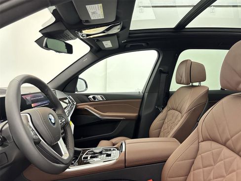 New 2026 BMW X5 xDrive50e w/ Climate Comfort Package image 24