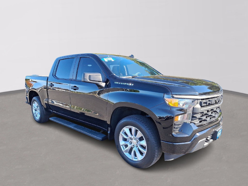 Certified 2022 Chevrolet Silverado 1500 Custom AWD/4WD image 3