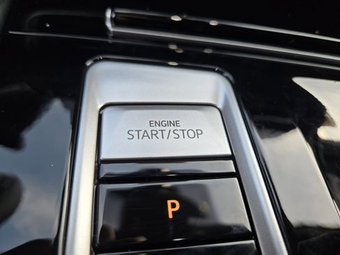 New 2026 Volkswagen Atlas Cross Sport SE image 14