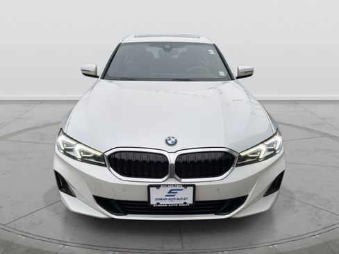 Used 2023 BMW 330i xDrive 330i xDrive w/ Premium Package image 2