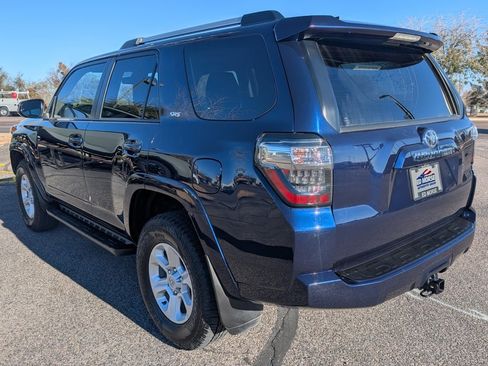 Used 2022 Toyota 4Runner SR5 Premium image 3