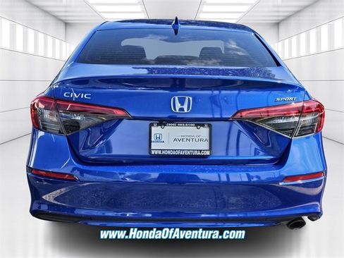 Certified 2023 Honda Civic Sport image 3