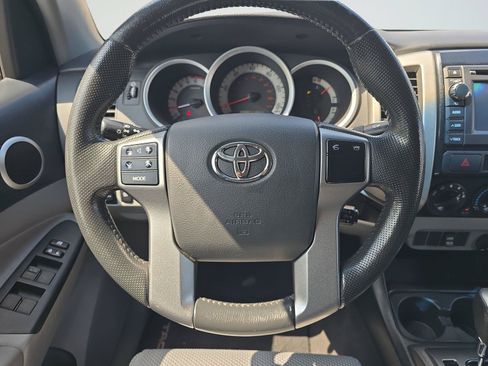 Used 2013 Toyota Tacoma 4x4 Double Cab image 10