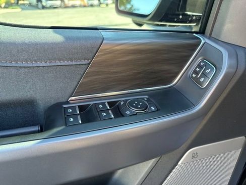 Used 2025 Ford F150 Lightning Lariat AWD/4WD image 23