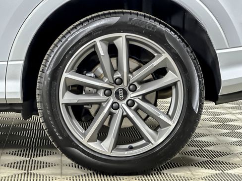 Used 2025 Audi Q3 2.0T Premium w/ Convenience Package image 24