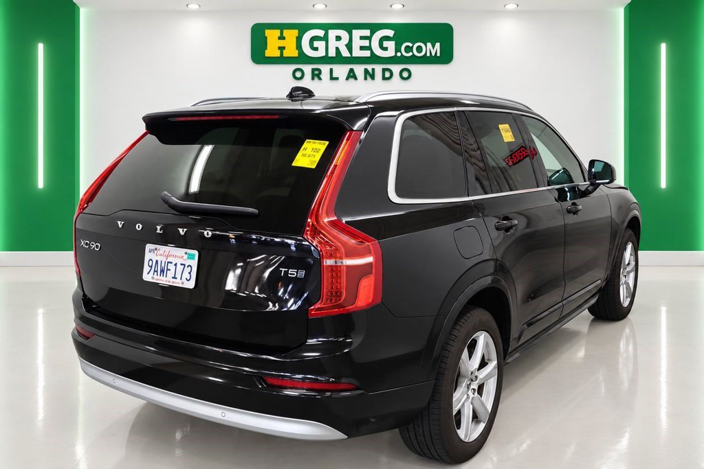 Used 2022 Volvo XC90 T5 Momentum AWD/4WD image 6