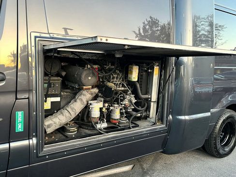 Used 2020 Mercedes-Benz Sprinter 4500 image 10