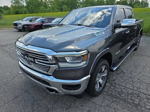 Used 2022 RAM 1500 Laramie AWD/4WD image 3
