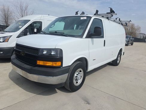 Used 2018 Chevrolet Express 2500 w/ Driver Convenience Package image 1