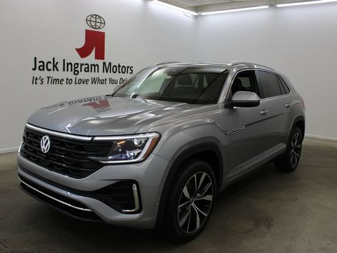 New 2025 Volkswagen Atlas Cross Sport SEL Premium R-Line AWD/4WD image 3