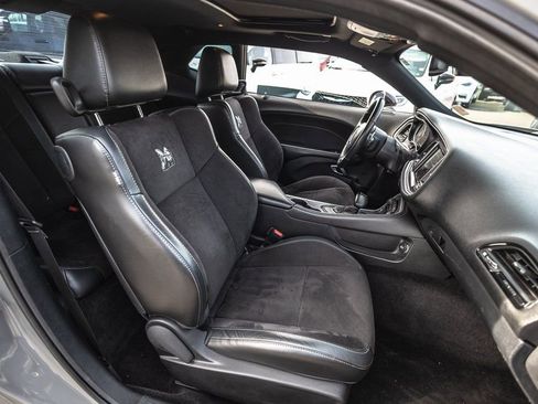 Used 2018 Dodge Challenger R/T Scat Pack image 27