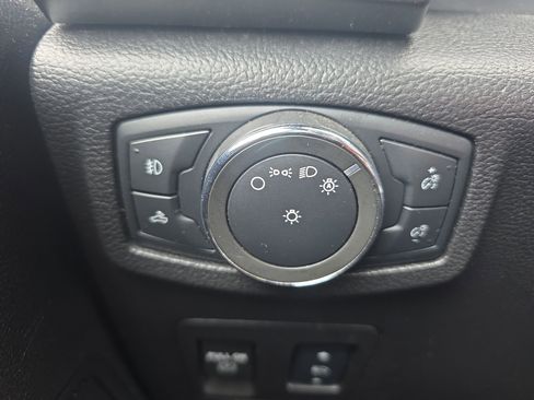 Used 2018 Ford F150 XLT w/ Equipment Group 302A Luxury image 26