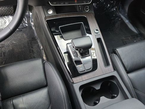 Certified 2023 Audi Q5 e Premium Plus w/ Premium Plus Package AWD/4WD image 28