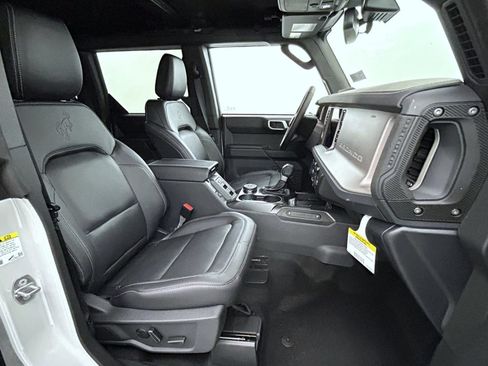 New 2026 Ford Bronco Outer Banks AWD/4WD image 15
