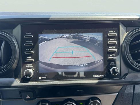 Used 2022 Toyota Tacoma SR w/ SR Convenience Package RWD image 33