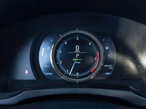 Used 2014 Lexus IS 350 w/ F Sport Package image 32