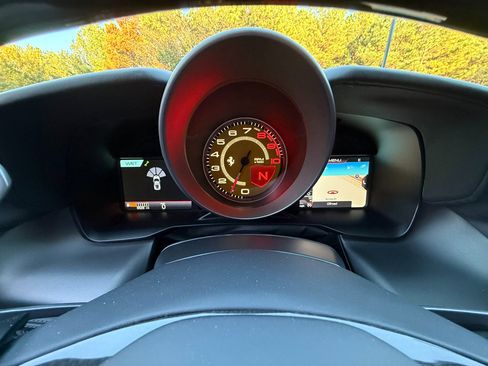 Used 2021 Ferrari F8 Tributo image 18