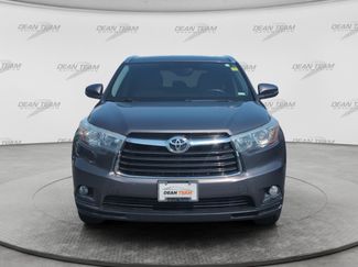 Used 2015 Toyota Highlander XLE AWD/4WD video 2