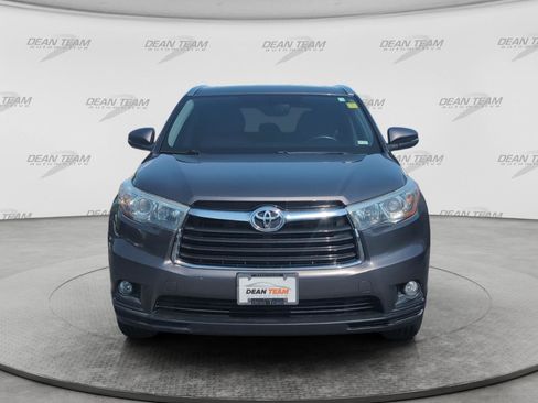 Used 2015 Toyota Highlander XLE AWD/4WD image 2